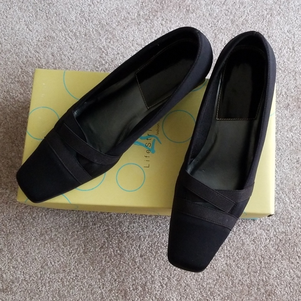 Lifestride Black Microfiber Shoes SZ 8.5M